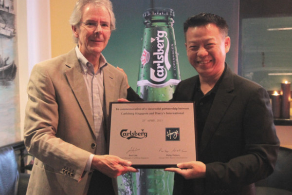 Harry’s teams up with Carlsberg for an exciting partnership!
