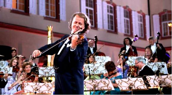 Andre Rieu, Master of Fantastical Classical Music in Singapore for First Time Ever