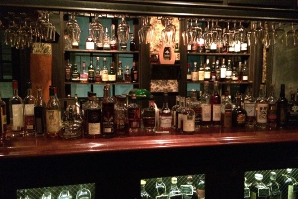 The Rise of the (Whiskey) Tasting Lounges: Peering Into Los Angeles’ Bar Jackalope