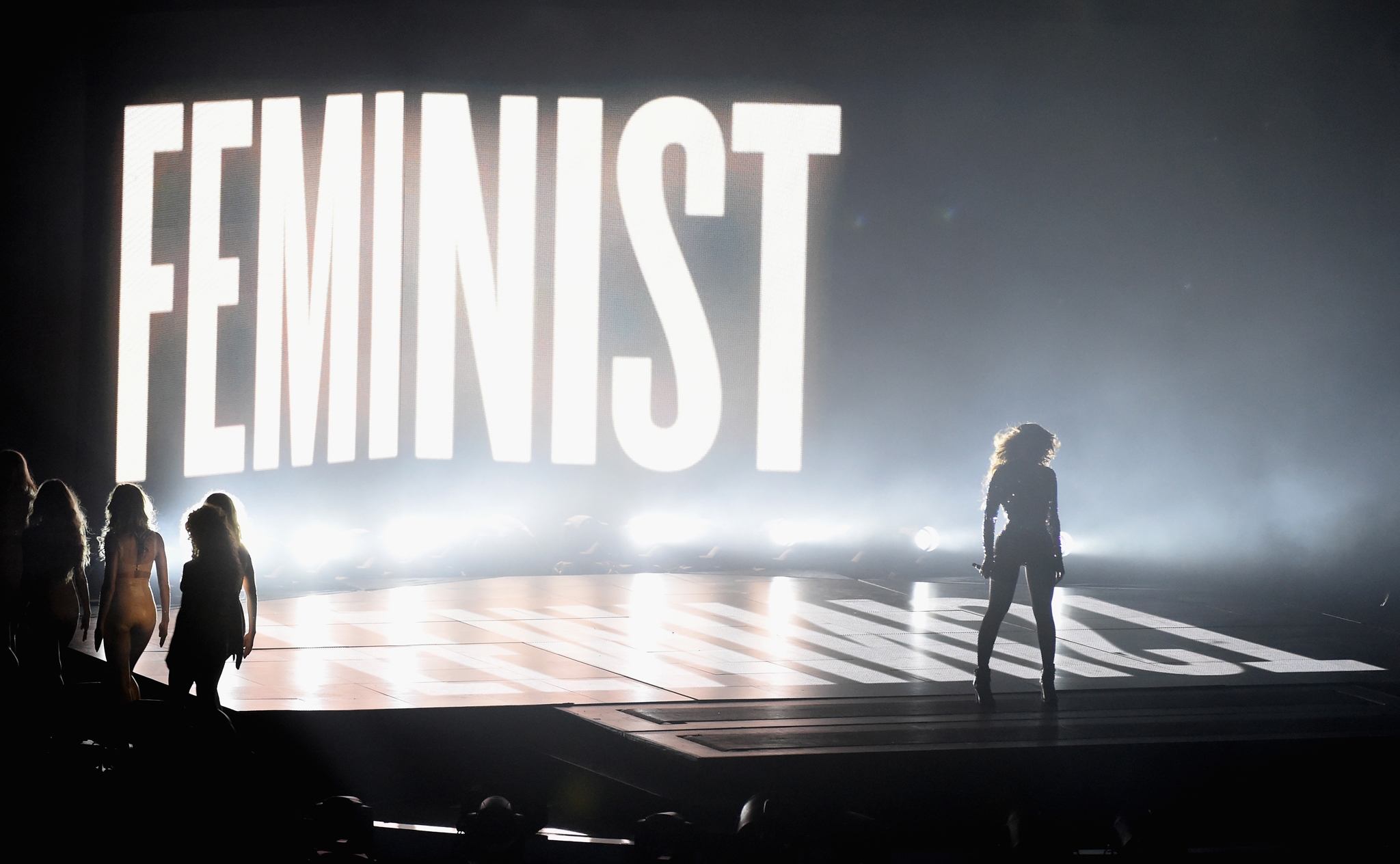 https://popspoken.com/wp-content/uploads/2015/03/Beyonce-Feminist-VMAs.jpg