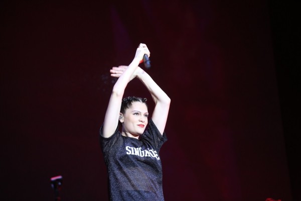  At SingJazz, Jessie J Proves Auto-Tune Is Unnecessary