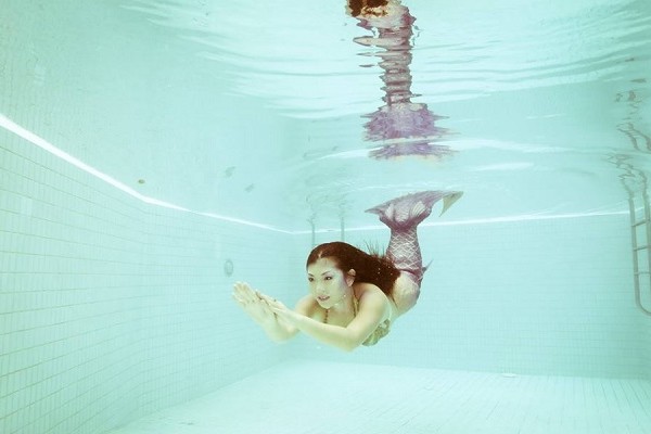  An Exercise In Grace: Mermaid School Opens In Singapore