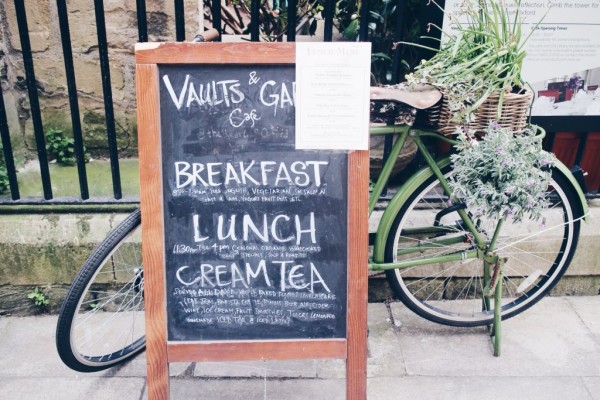  Exploring Oxford University: Cafe Vaults & Garden Is A Hideout Gem