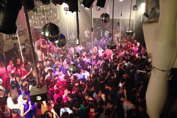  [Photo Story] Sudden Police Raid at Zouk’s Cosmic Gate Event