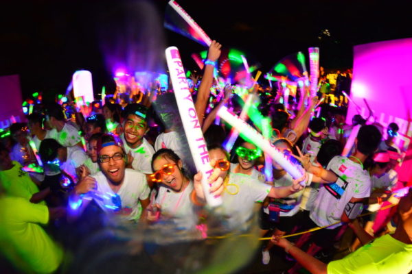  ILLUMI RUN 2016: Things To Look Out For, Including A 30-Meter Glow Slide