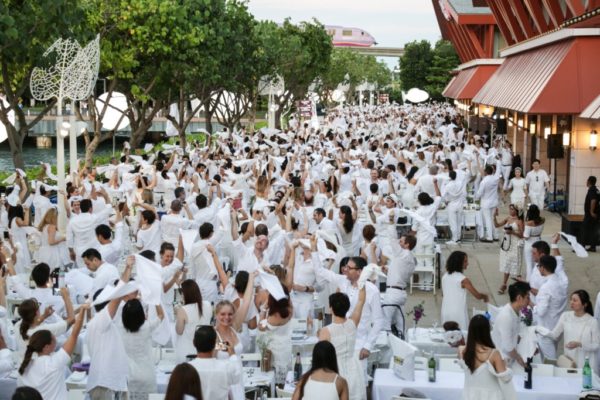  Le Dîner en Blanc 2018: Jasmine Tuan Dishes On A Night Where White Is Right