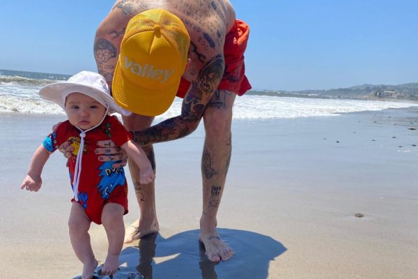  How Becoming a Dad Touched R&B Rapper & Producer Blackbear’s Life