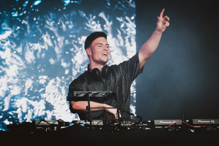  Joel Corry Makes Waves with Highly Anticipated Return to Japan’s Nightlife Capital