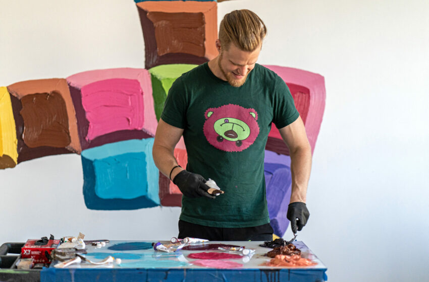  Brent Estabrook’s Mission to Evoke Joy Through Texture and Color